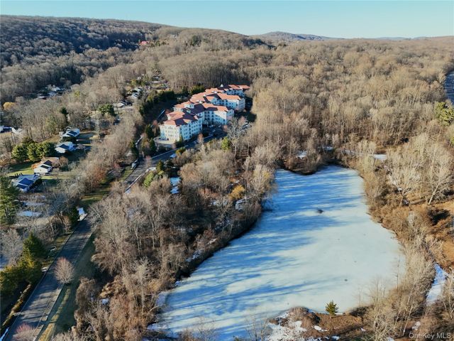 506 Trump Park, Shrub Oak, NY 10588