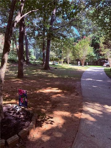 1535 Kimberly Place, Canton, GA 30114