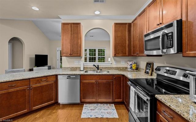 125 Chestnut Bend Drive, Greensboro, NC 27406