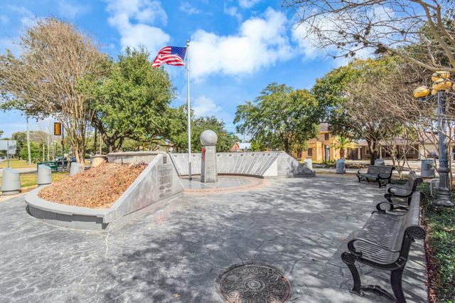 620 Rutland Street A, Houston, TX 77007