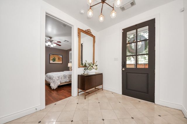 620 Rutland Street A, Houston, TX 77007