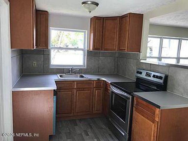 1041 SEMINOLE Avenue, Jacksonville, FL 32254