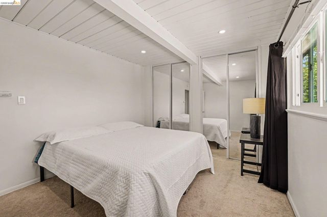2889 Gillet Avenue, Concord, CA 94520