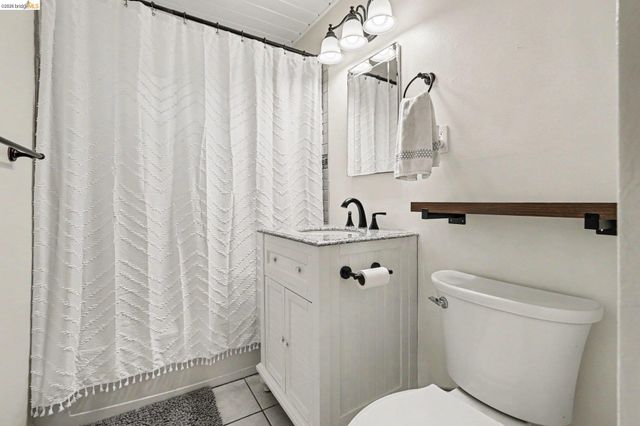 2889 Gillet Avenue, Concord, CA 94520