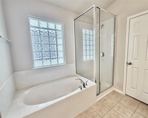 8800 White Ibis DR 130, Austin, TX 78729
