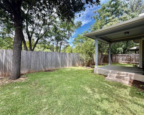 8800 White Ibis DR 130, Austin, TX 78729