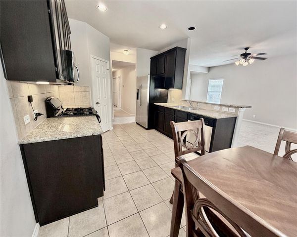 8800 White Ibis DR 130, Austin, TX 78729