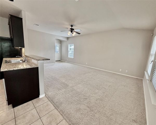 8800 White Ibis DR 130, Austin, TX 78729