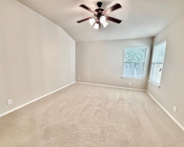 8800 White Ibis DR 130, Austin, TX 78729