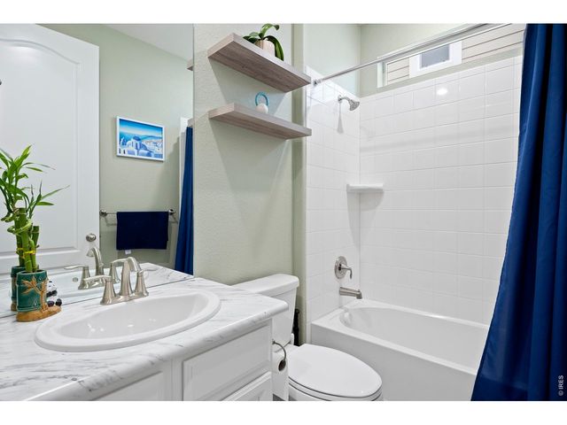 18941 W 84th Ave, Arvada, CO 80007