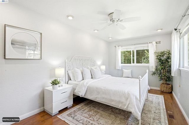 25477 Palomares Rd, Castro Valley, CA 94552