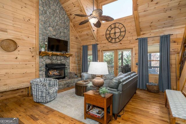 165 Christian Crossing 15, Morganton, GA 30560