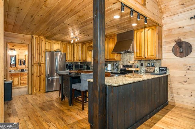 165 Christian Crossing 15, Morganton, GA 30560