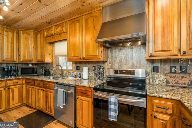 165 Christian Crossing 15, Morganton, GA 30560