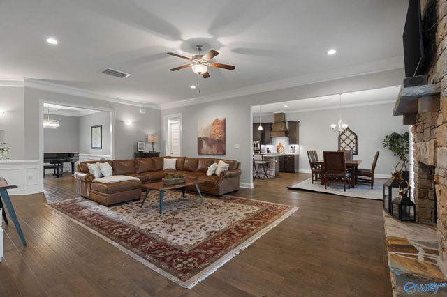 3015 Ginn Point Road, Owens Cross Roads, AL 35763