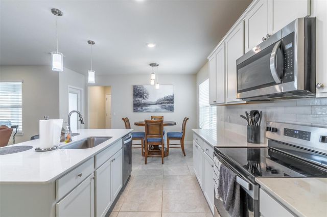 6074 WINDY LEAF ALLEY, St Cloud, FL 34771