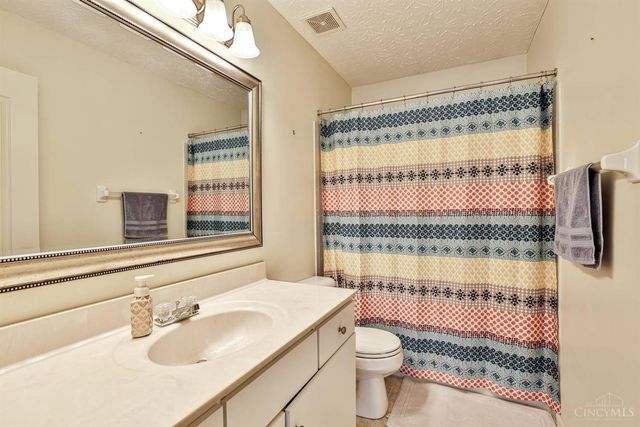 3839 Bach Grove Court, Batavia Twp, OH 45102