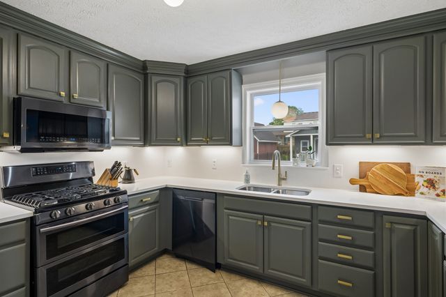 105 Hedge Ct, Smyrna, TN 37167