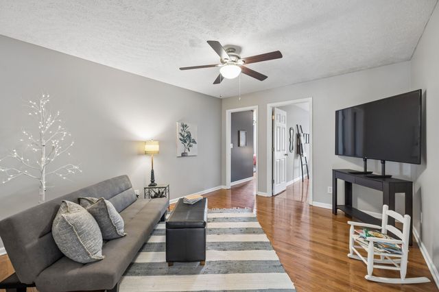 105 Hedge Ct, Smyrna, TN 37167