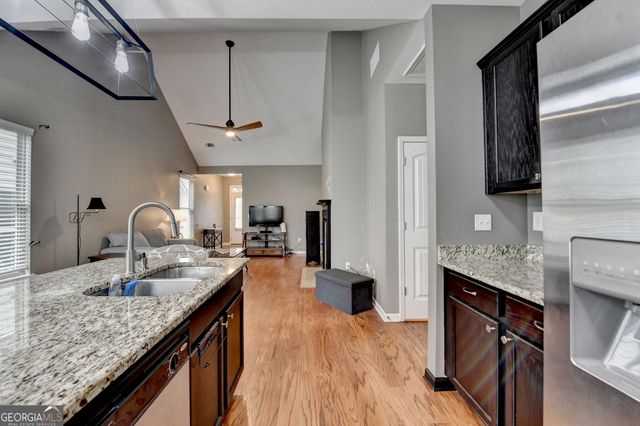 6925 Creekstone Place, Flowery Branch, GA 30542