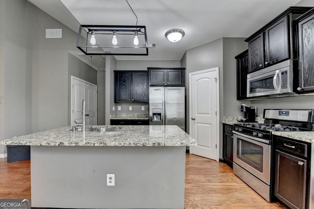 6925 Creekstone Place, Flowery Branch, GA 30542