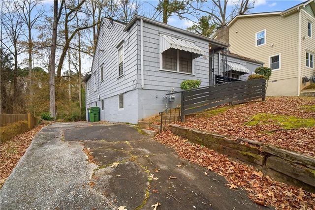 1757 Derry SW Avenue, Atlanta, GA 30310