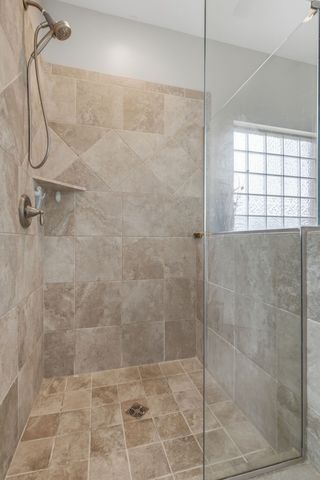 1308 Reynard Dr, Gallatin, TN 37066