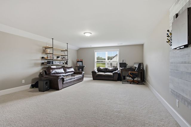 1308 Reynard Dr, Gallatin, TN 37066