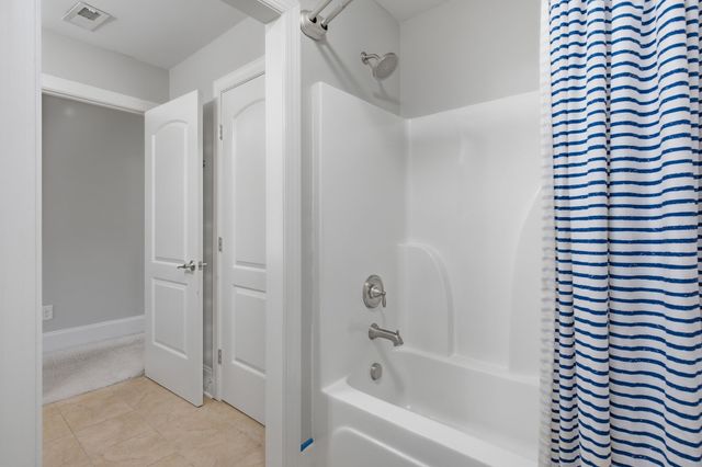 1308 Reynard Dr, Gallatin, TN 37066