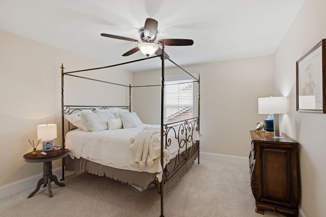 1308 Reynard Dr, Gallatin, TN 37066