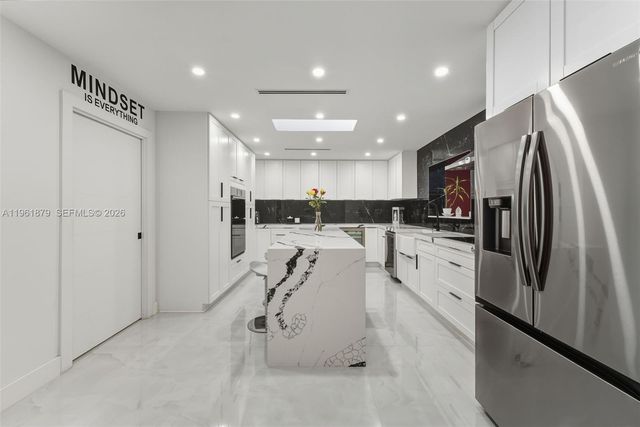 2825 SW 79th Ct, Miami, FL 33155