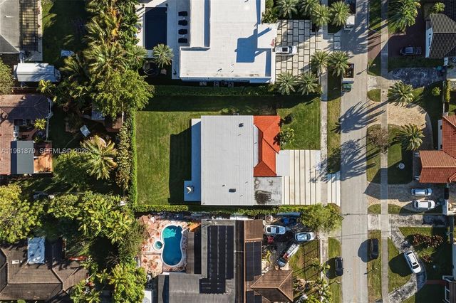 2825 SW 79th Ct, Miami, FL 33155