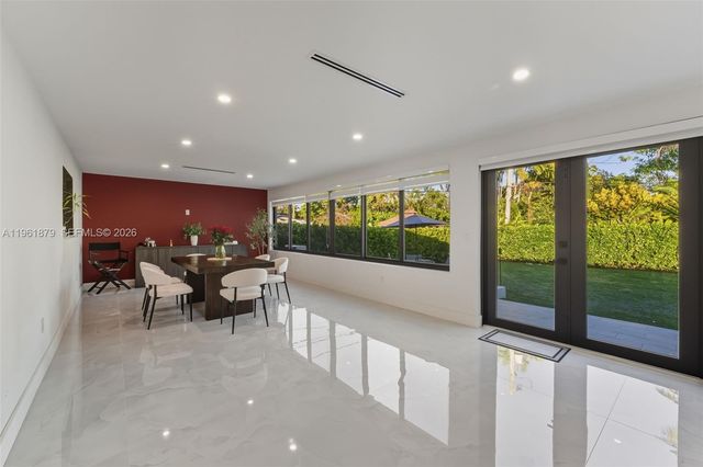 2825 SW 79th Ct, Miami, FL 33155