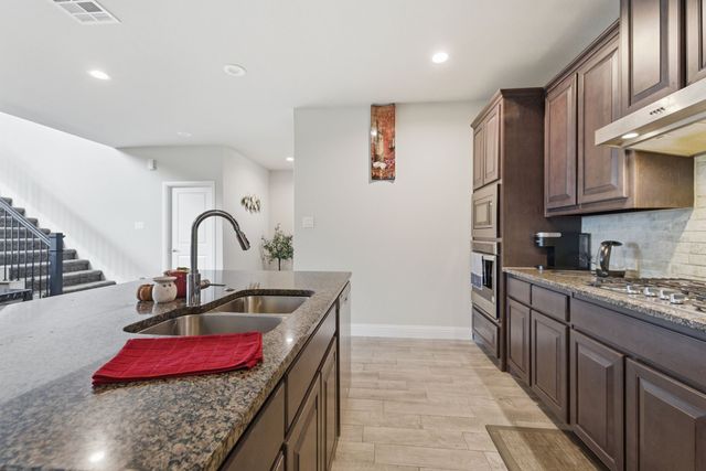 3619 Twin Pines Drive, Grand Prairie, TX 76065