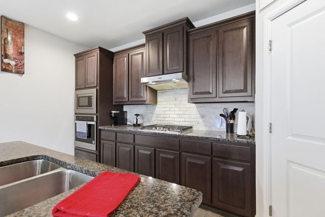 3619 Twin Pines Drive, Grand Prairie, TX 76065