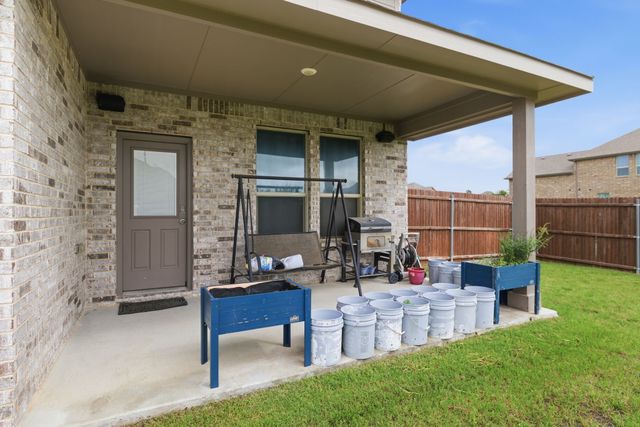 3619 Twin Pines Drive, Grand Prairie, TX 76065