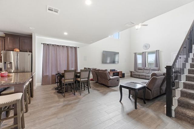 3619 Twin Pines Drive, Grand Prairie, TX 76065