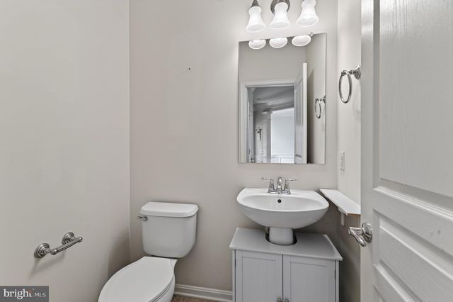228 N CALDWELL CIR, Downingtown, PA 19335