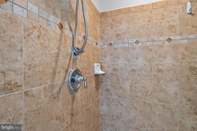 228 N CALDWELL CIR, Downingtown, PA 19335