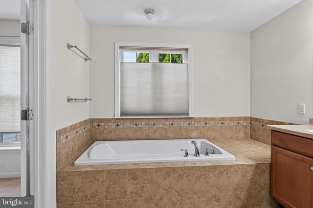228 N CALDWELL CIR, Downingtown, PA 19335