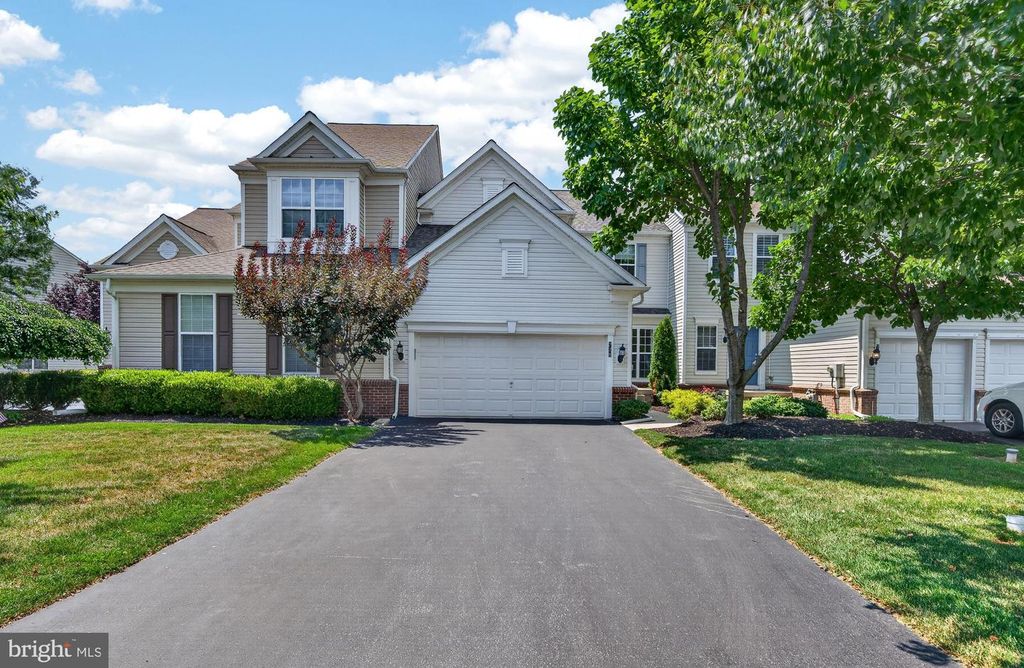 228 N CALDWELL CIR, Downingtown, PA 19335