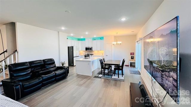 10478 Dalton Woods Court NW, Huntersville, NC 28078