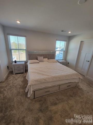 10478 Dalton Woods Court NW, Huntersville, NC 28078