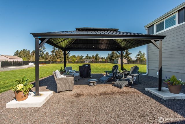 82 Williamson Road, Sequim, WA 98382