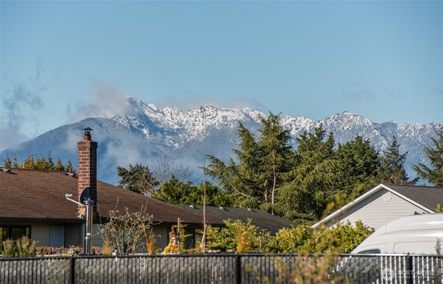 82 Williamson Road, Sequim, WA 98382