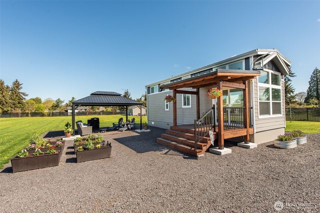 82 Williamson Road, Sequim, WA 98382