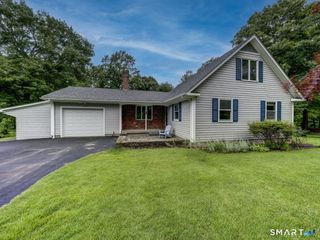 393 Turkey Hill Road, Haddam, CT 06438
