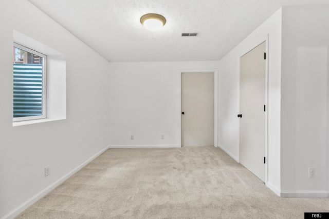 1307 Kay Lynn Drive, Bellevue, NE 68005
