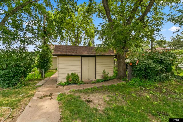 1307 Kay Lynn Drive, Bellevue, NE 68005