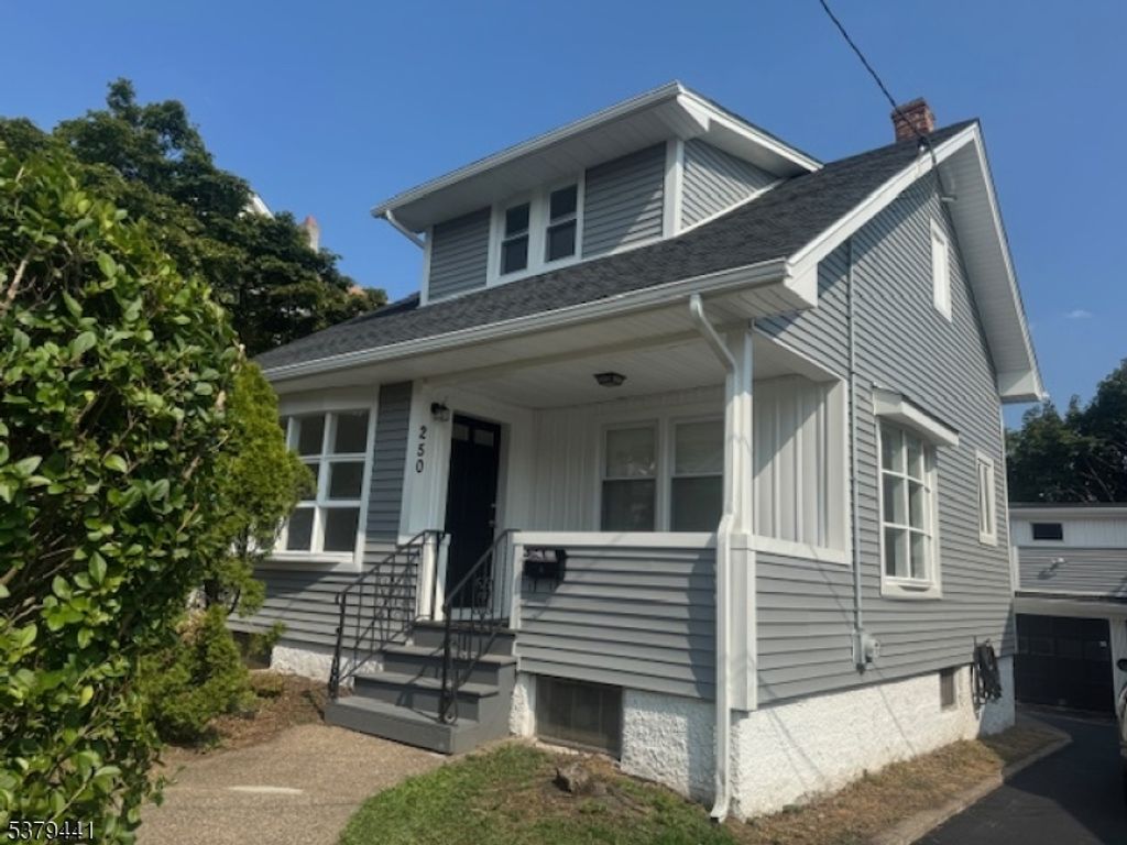 250 N 12Th Pl, Prospect Park Boro, NJ 07508